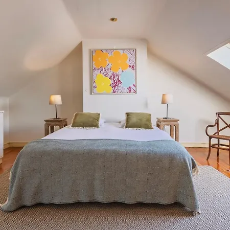 בית נופש Garden Mansion In Historic Center By Lovelystay