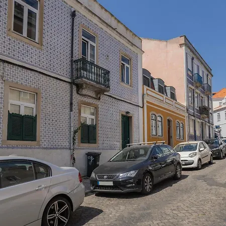 Garden Mansion In Historic Center By Lovelystay Lissabon