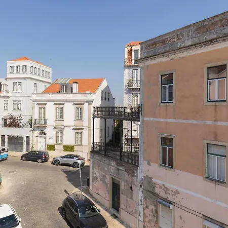 Garden Mansion In Historic Center By Lovelystay Ferienhaus