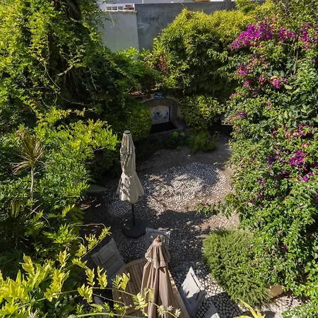 Garden Mansion In Historic Center By Lovelystay Ferienhaus *