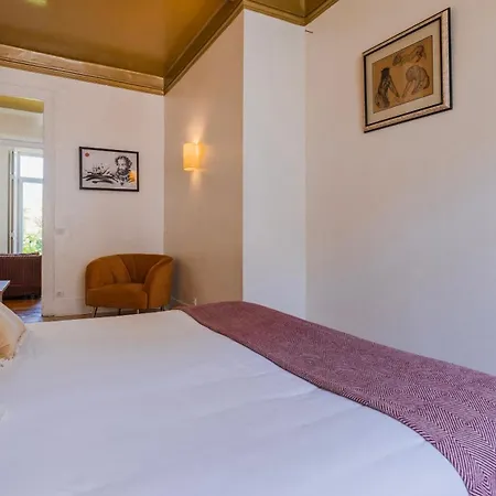 בית נופש Garden Mansion In Historic Center By Lovelystay *