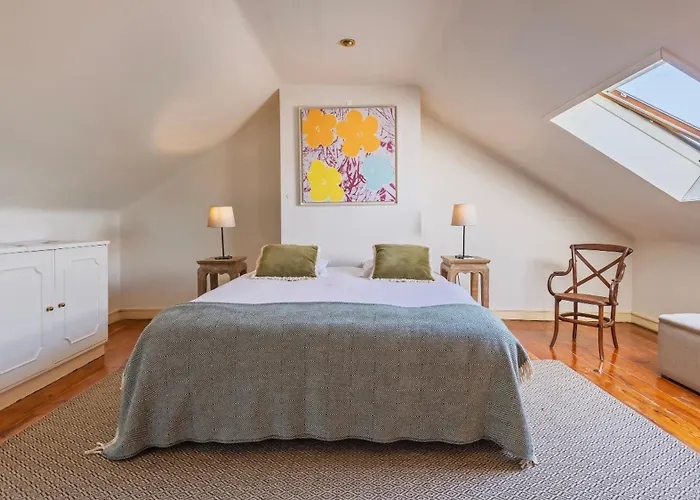 Ferienhaus Garden Mansion In Historic Center By Lovelystay