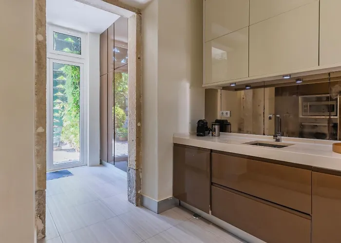 Garden Mansion In Historic Center By Lovelystay Ferienhaus *