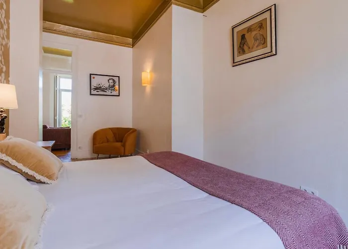 Ferienhaus Garden Mansion In Historic Center By Lovelystay *