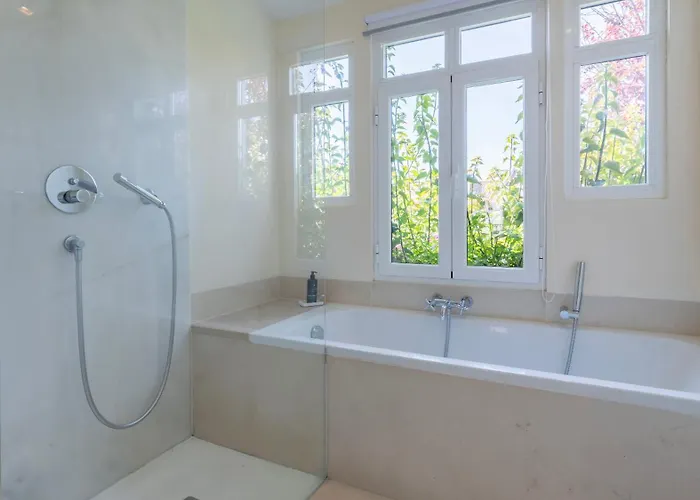 Garden Mansion In Historic Center By Lovelystay Lissabon