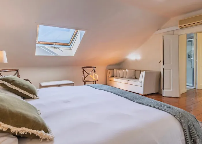 Garden Mansion In Historic Center By Lovelystay Ferienhaus