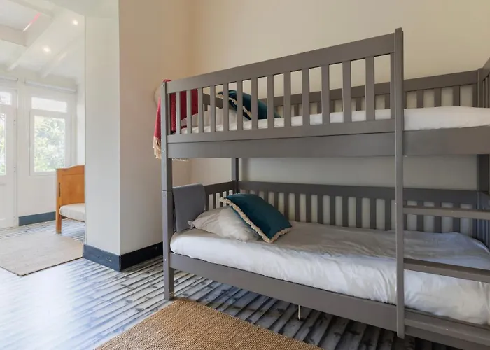 Ferienhaus Garden Mansion In Historic Center By Lovelystay