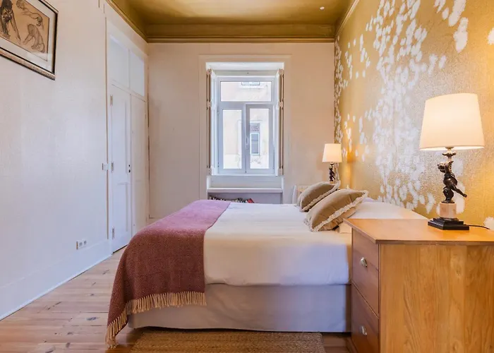 Garden Mansion In Historic Center By Lovelystay Ferienhaus