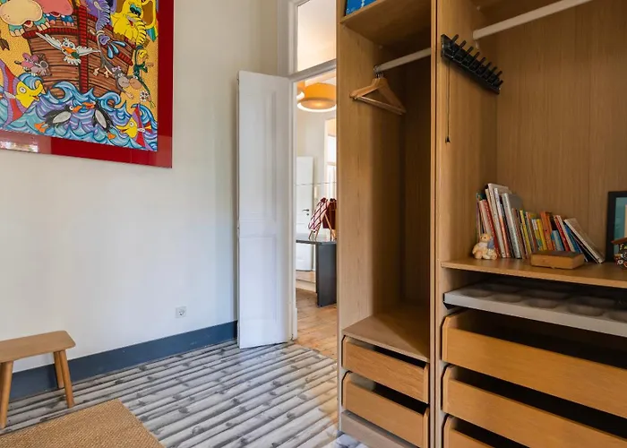 Ferienhaus Garden Mansion In Historic Center By Lovelystay Lissabon